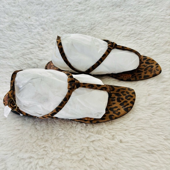 Manolo Blahnik Leopard Suede Leather Thong Flat Sandals size 38 US 7 - Picture 6 of 16